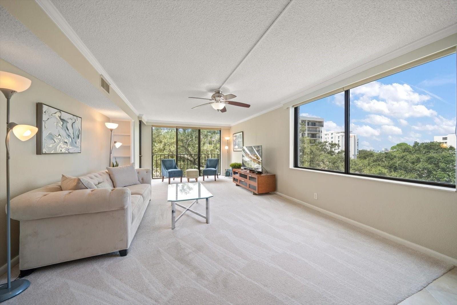 220 Belleview Blvd #410 photo 4