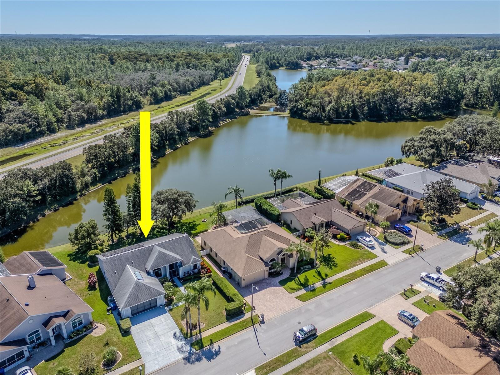 4938 Yellowstone Dr photo 2