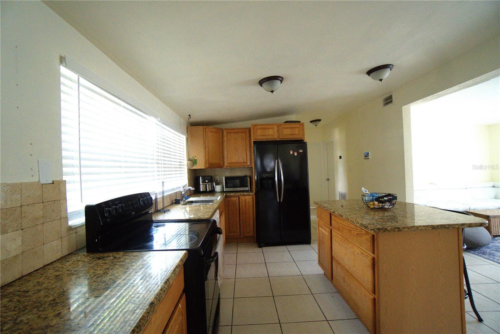 4801 28th Ave N photo 2