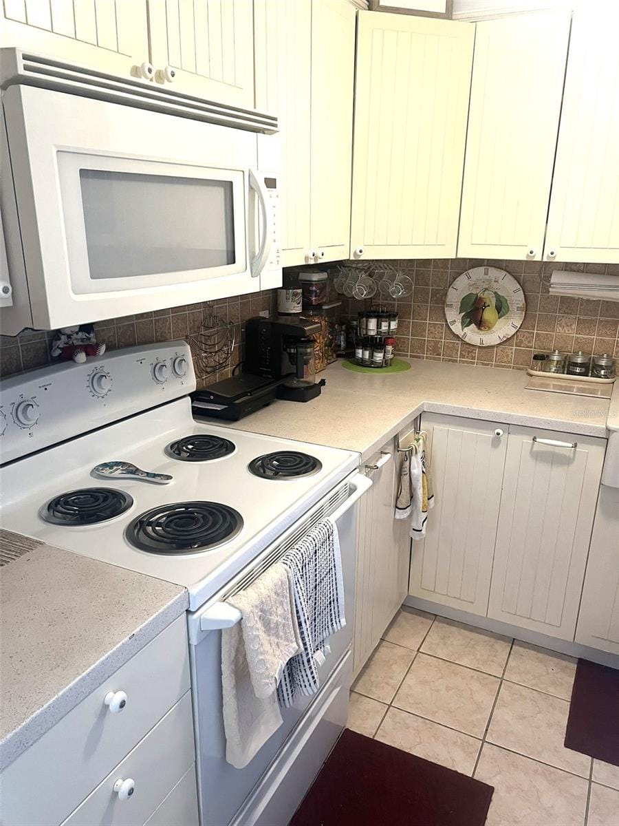 1000 79th Ave N #203 photo 3