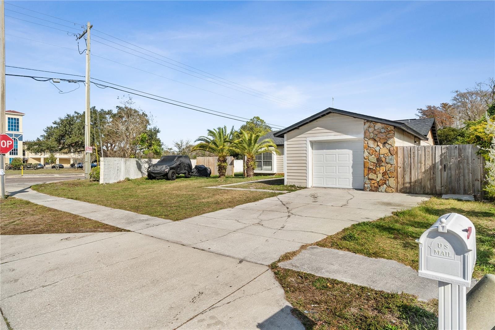 5721 Carrollwood Meadows Dr photo 2