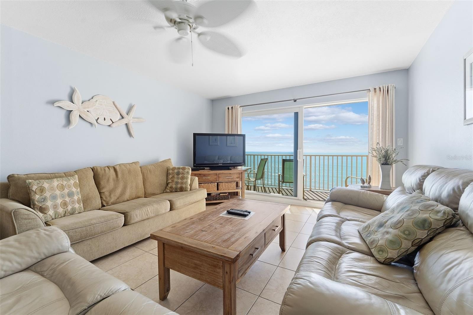 17140 Gulf Blvd #611 photo 5