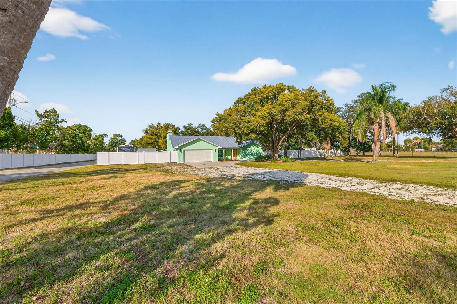 11945 74th Ave photo 4