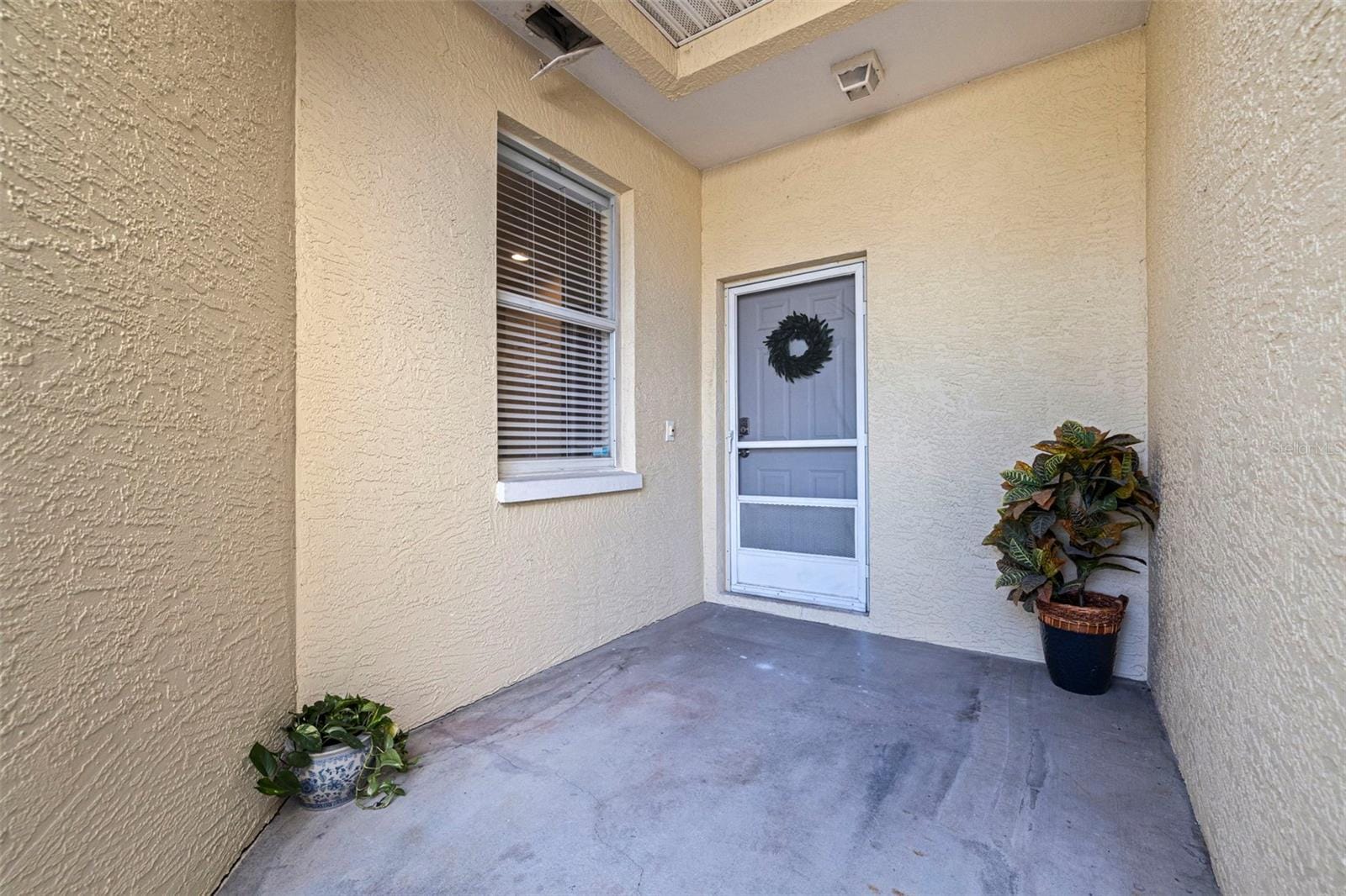 1050 Starkey Rd #602 photo 2
