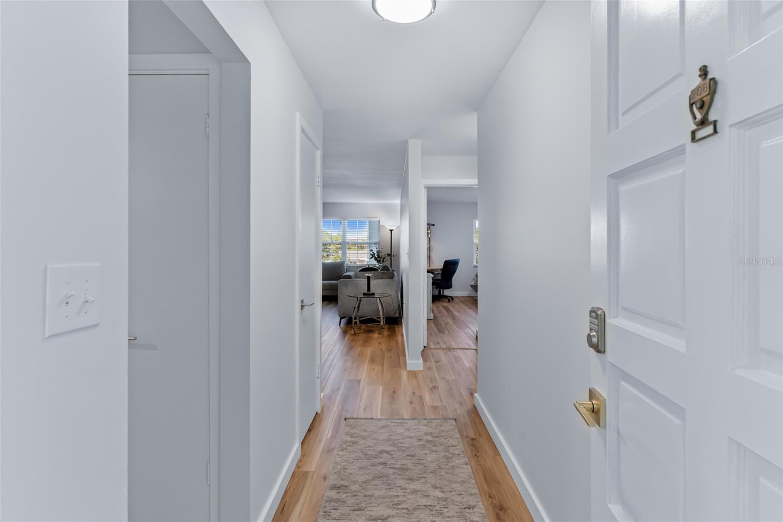 701 Poinsettia Rd #208 photo 4