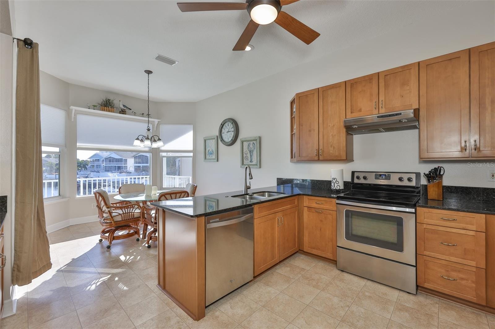 6026 Seaside Dr photo 4