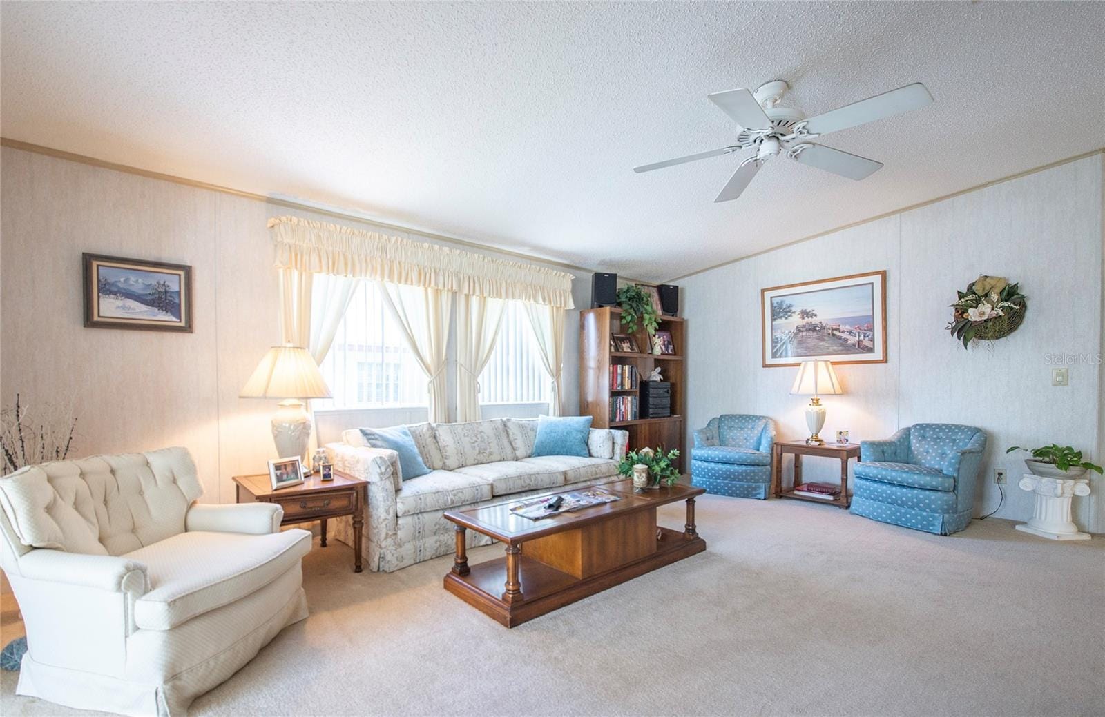 428 Pelican Dr S photo 2