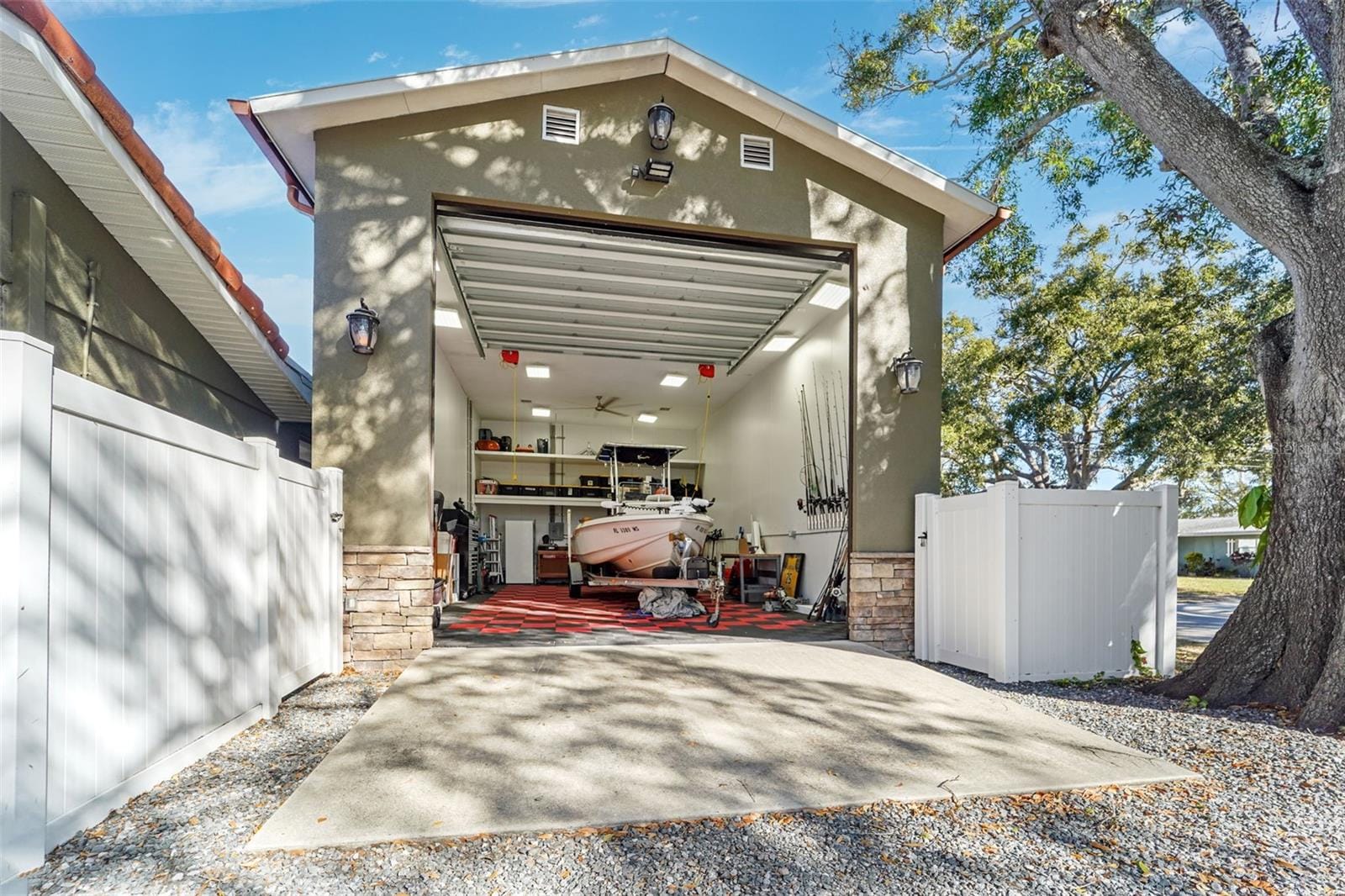 3595 Floral Dr photo 3