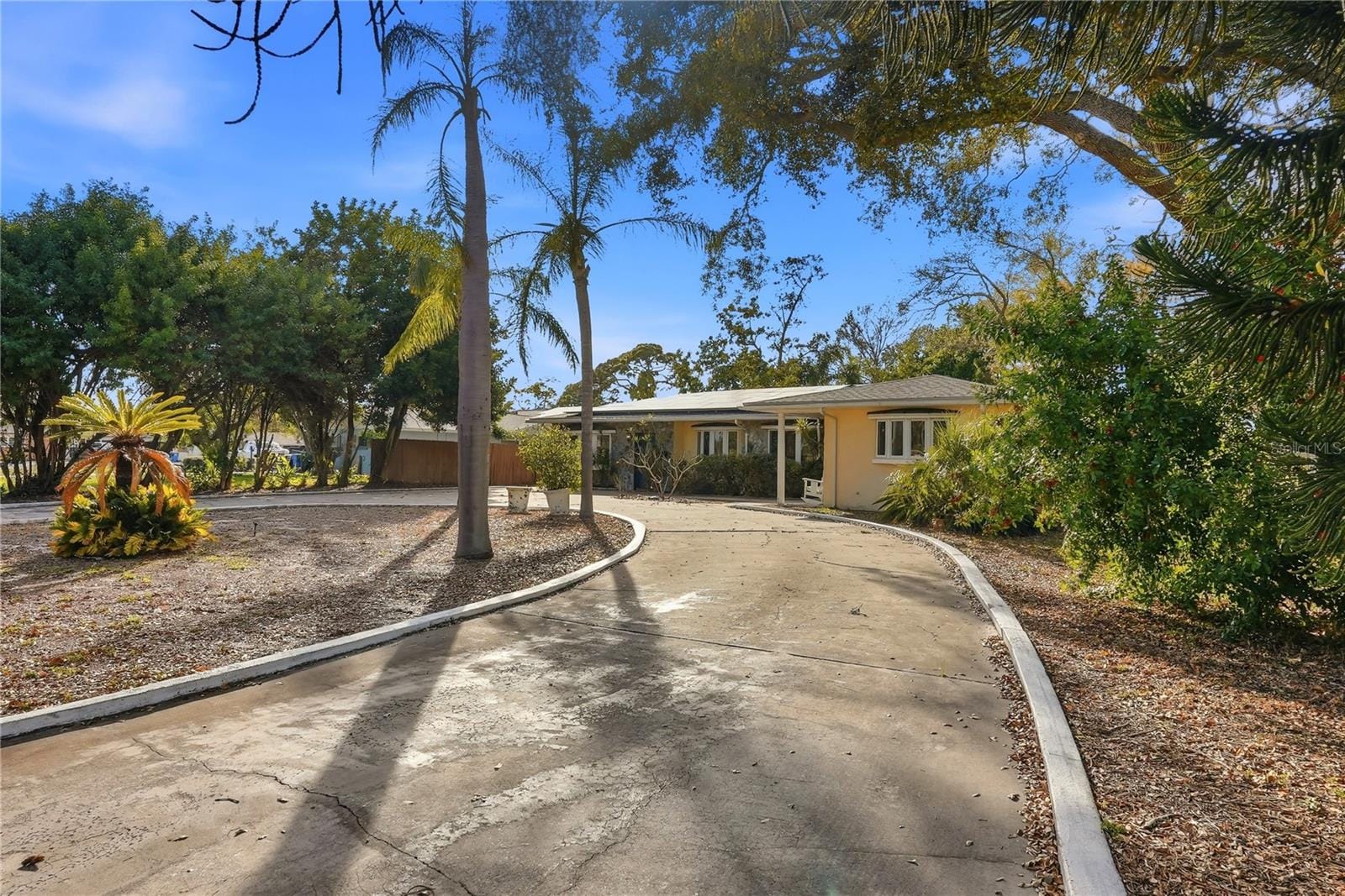 3515 Country Club Way S photo 2