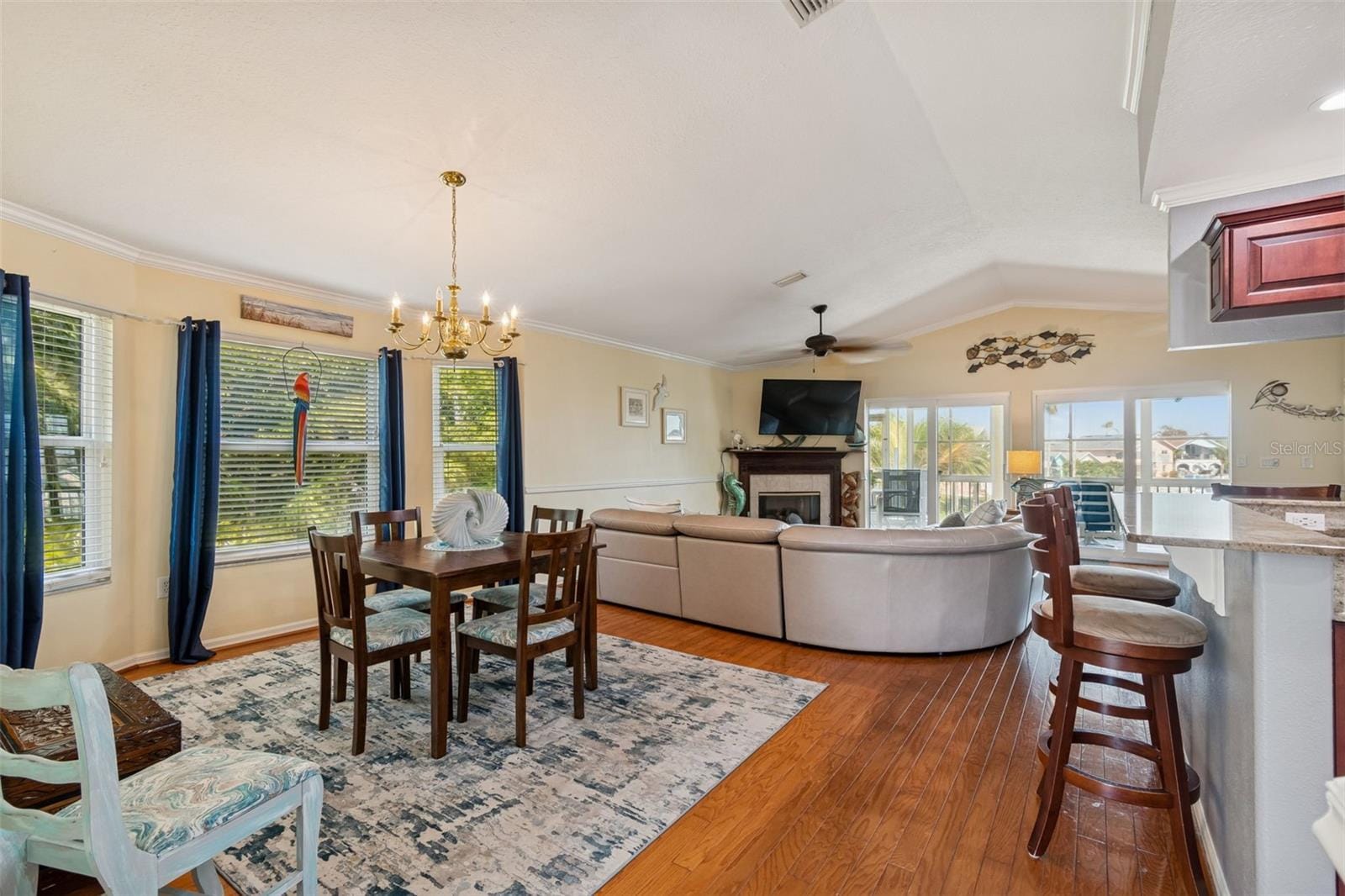 6170 Seaside Dr photo 3