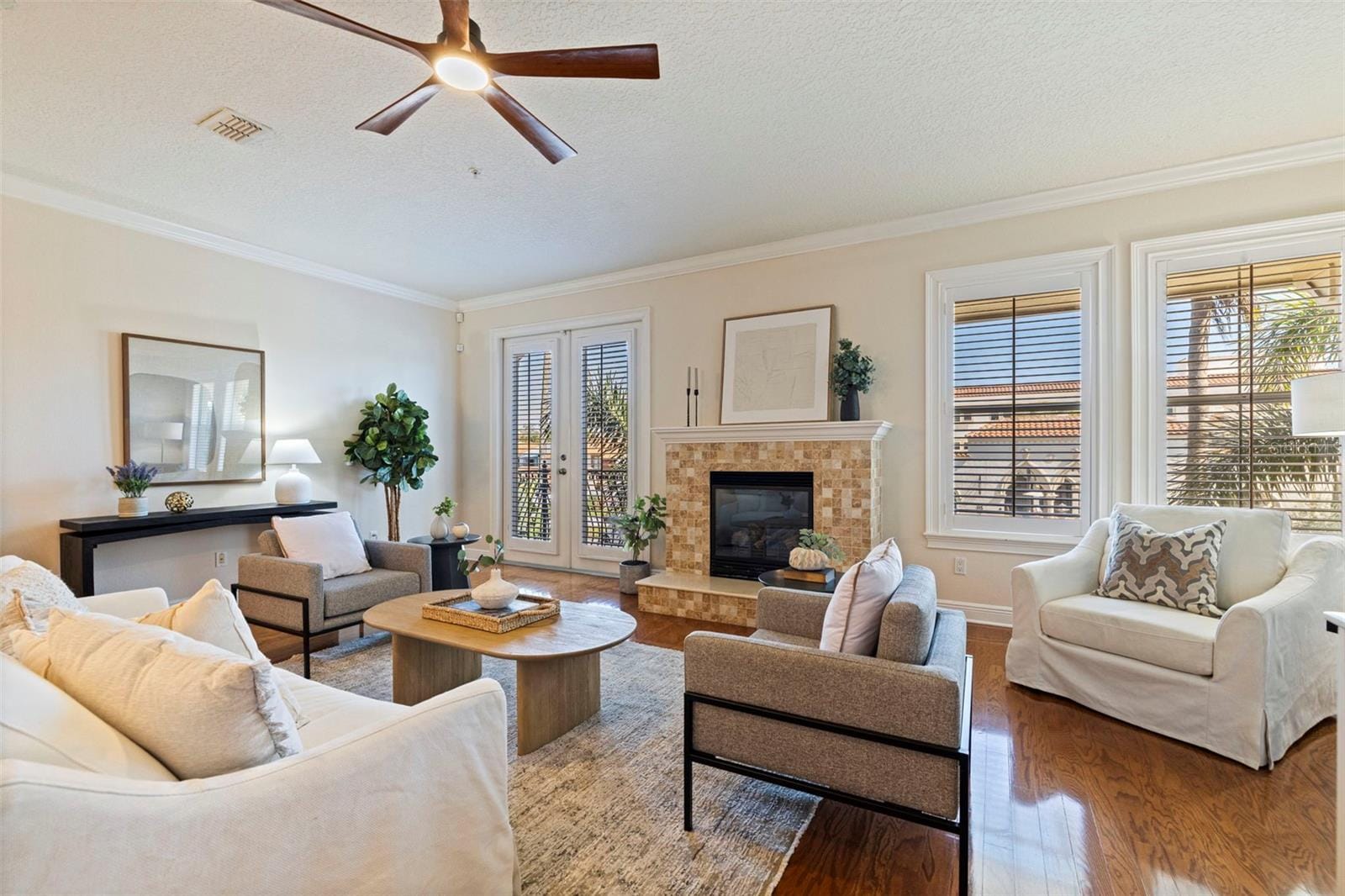 114 E Davis Blvd #4 photo 4