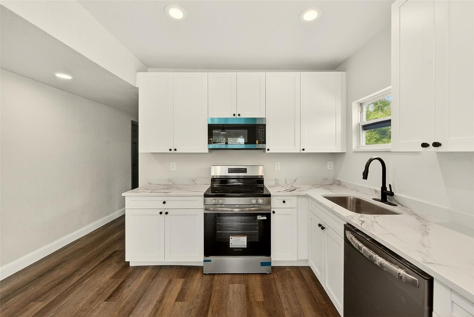 206 N MacDill Ave photo 4