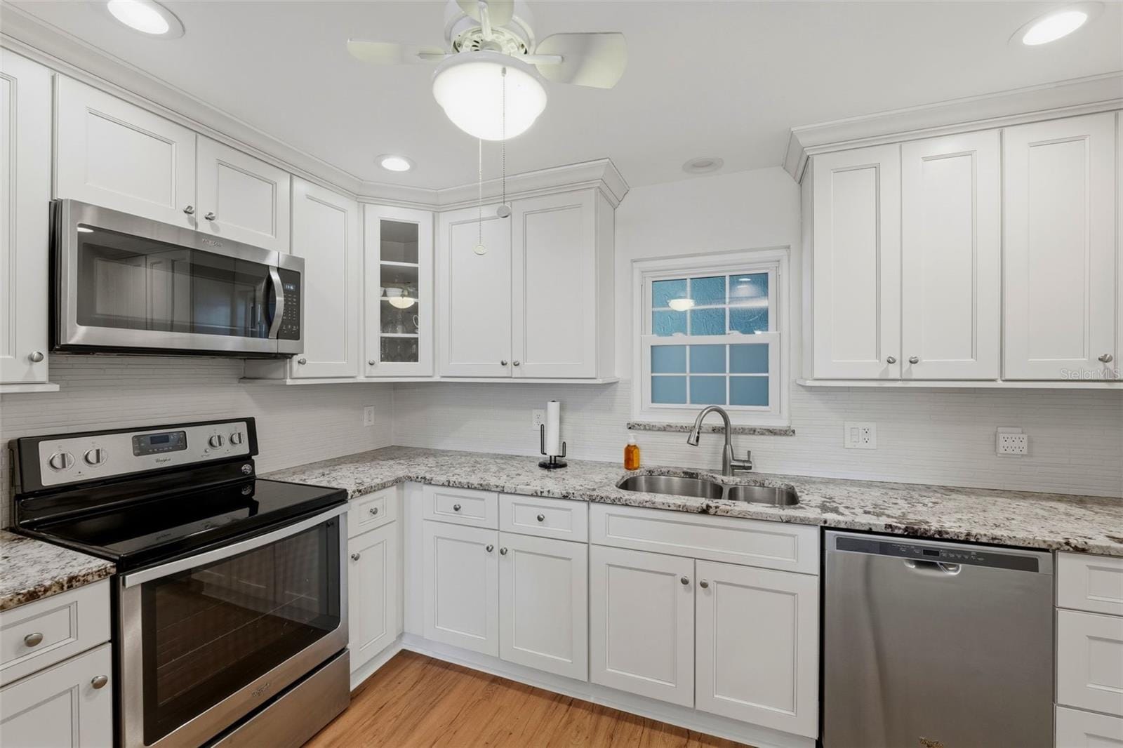 1706 Belleair Forest Dr #234 photo 3
