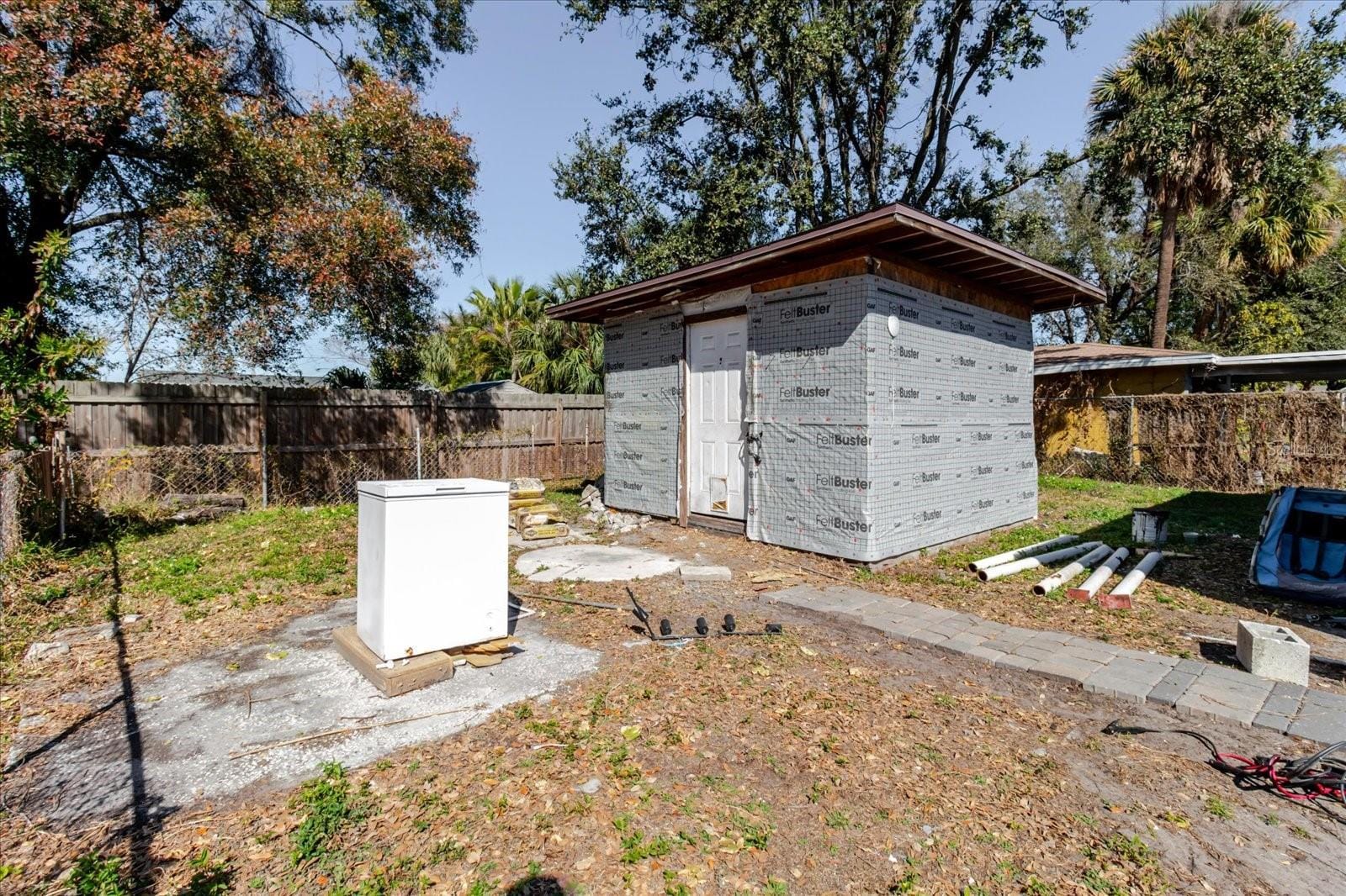 Photo 18