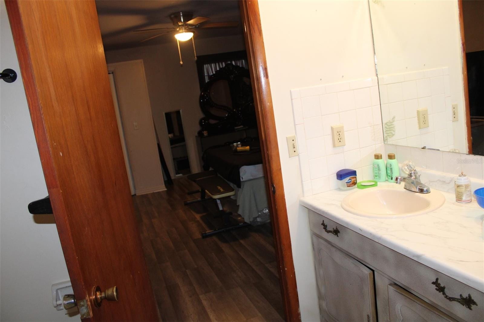 Photo 8