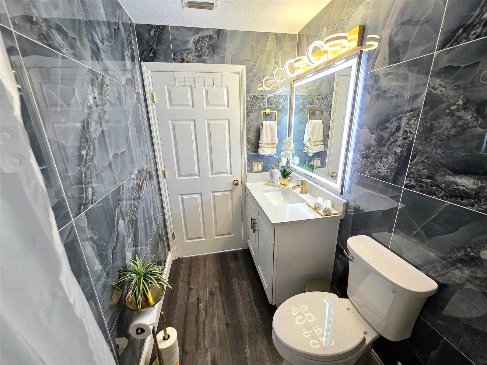 Photo 31