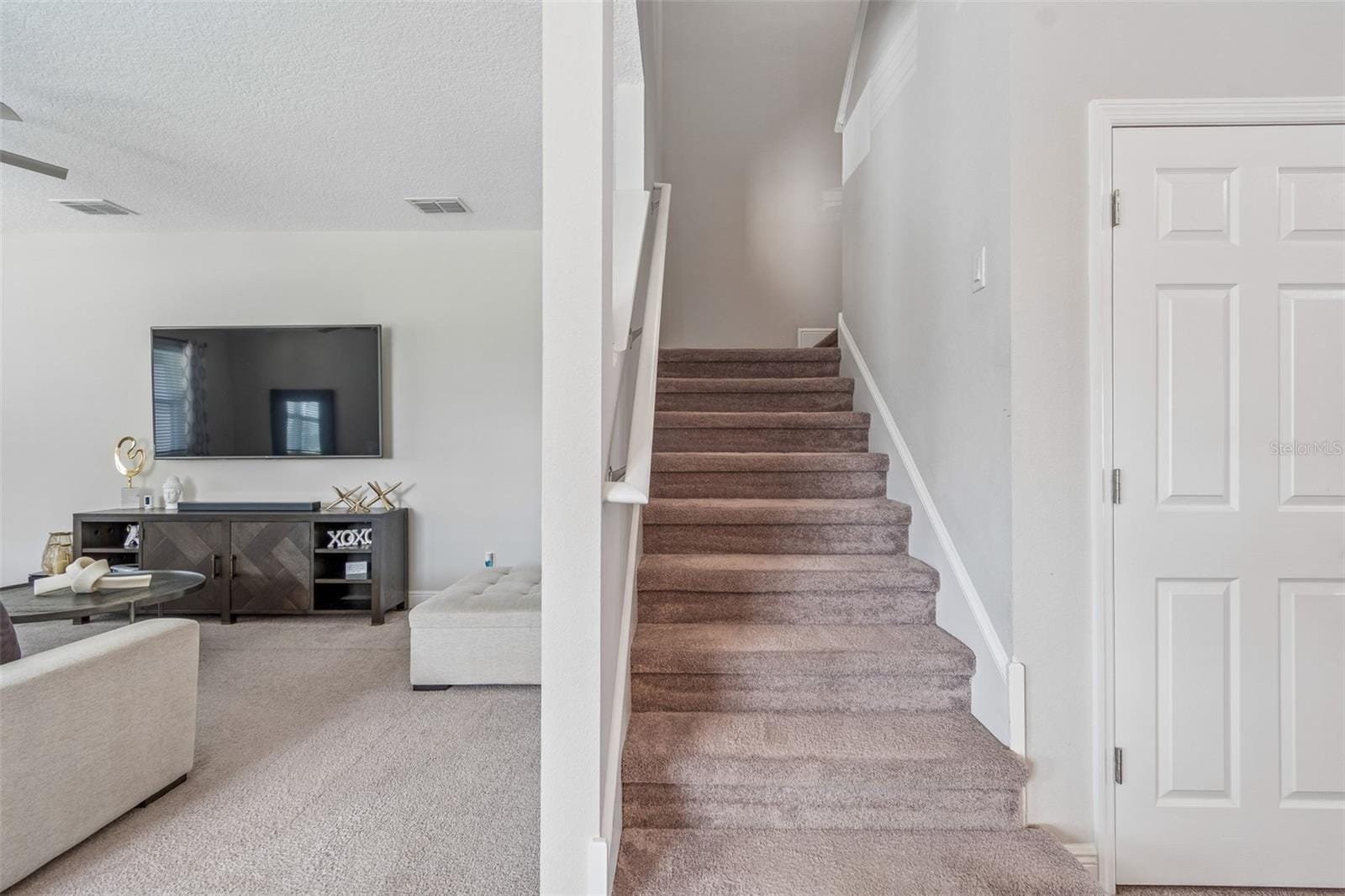 Photo 34