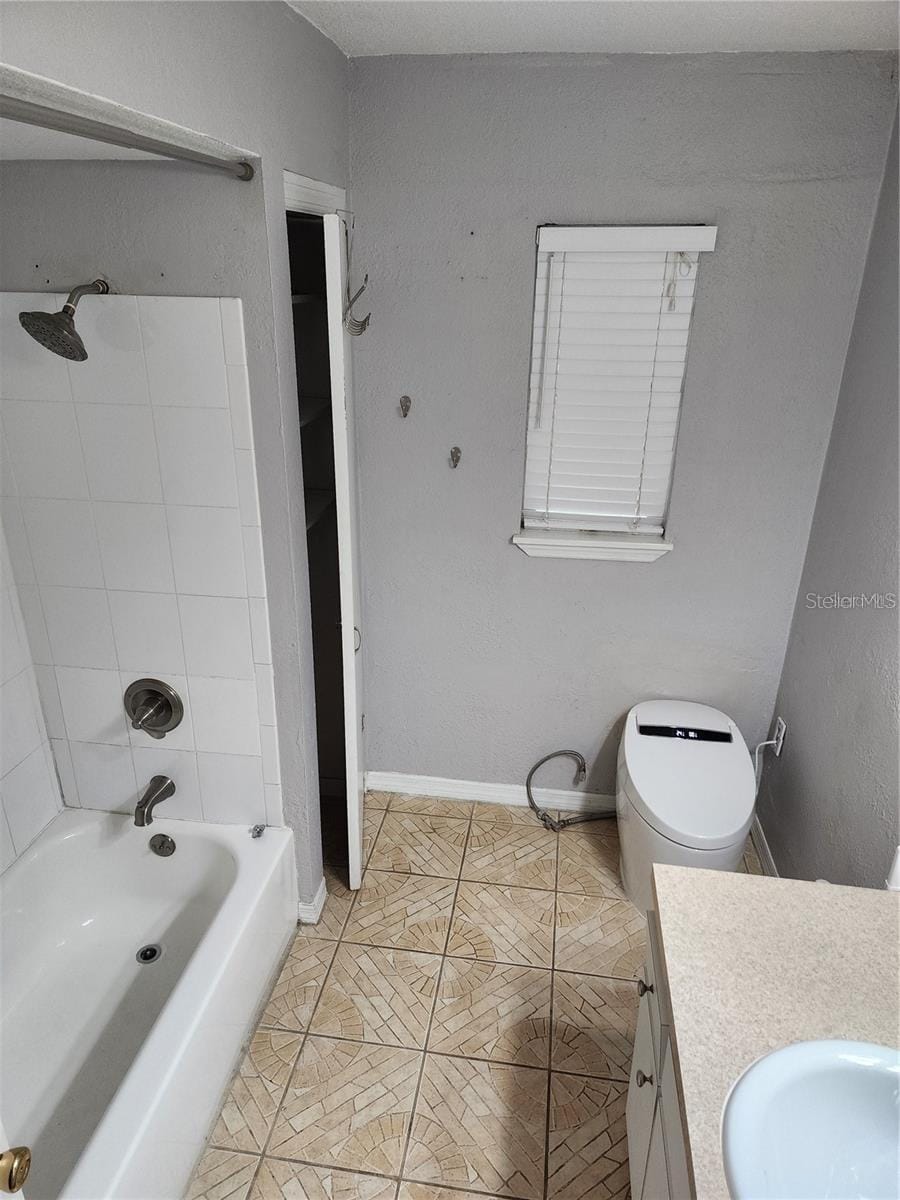 Photo 36