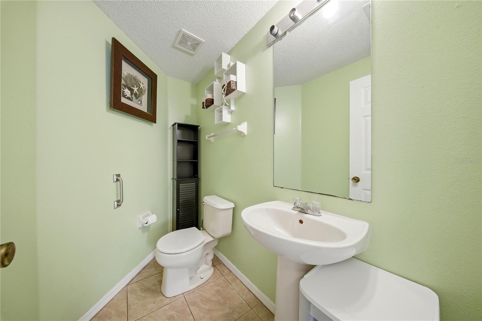 Photo 42