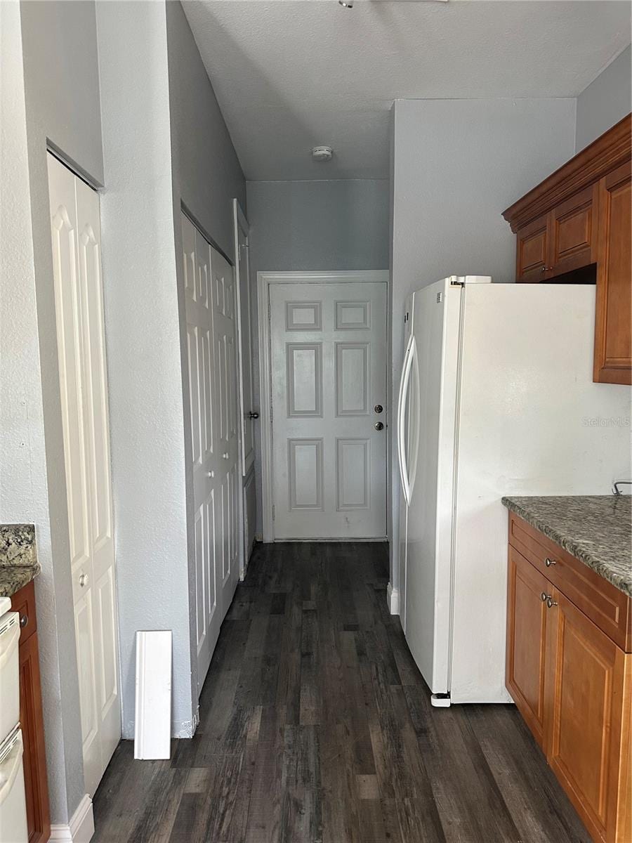 7706 N Riverdale Ave photo 2