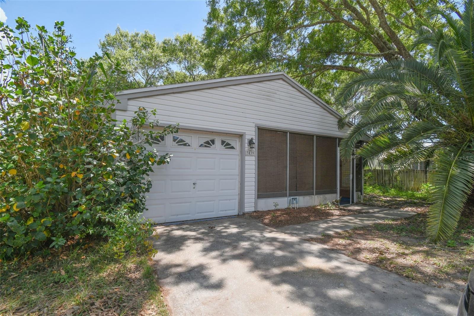 3839 Berkshire CT photo 3