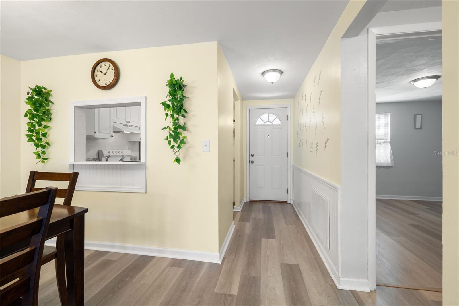 4239 Tamargo Dr photo 4