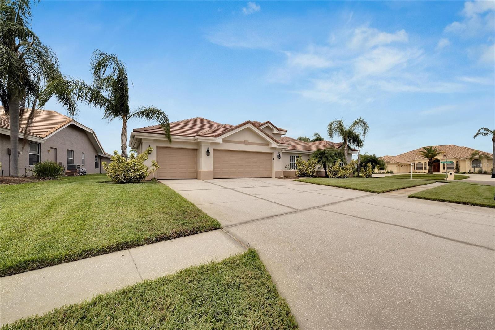 10301 Manta Way photo 3