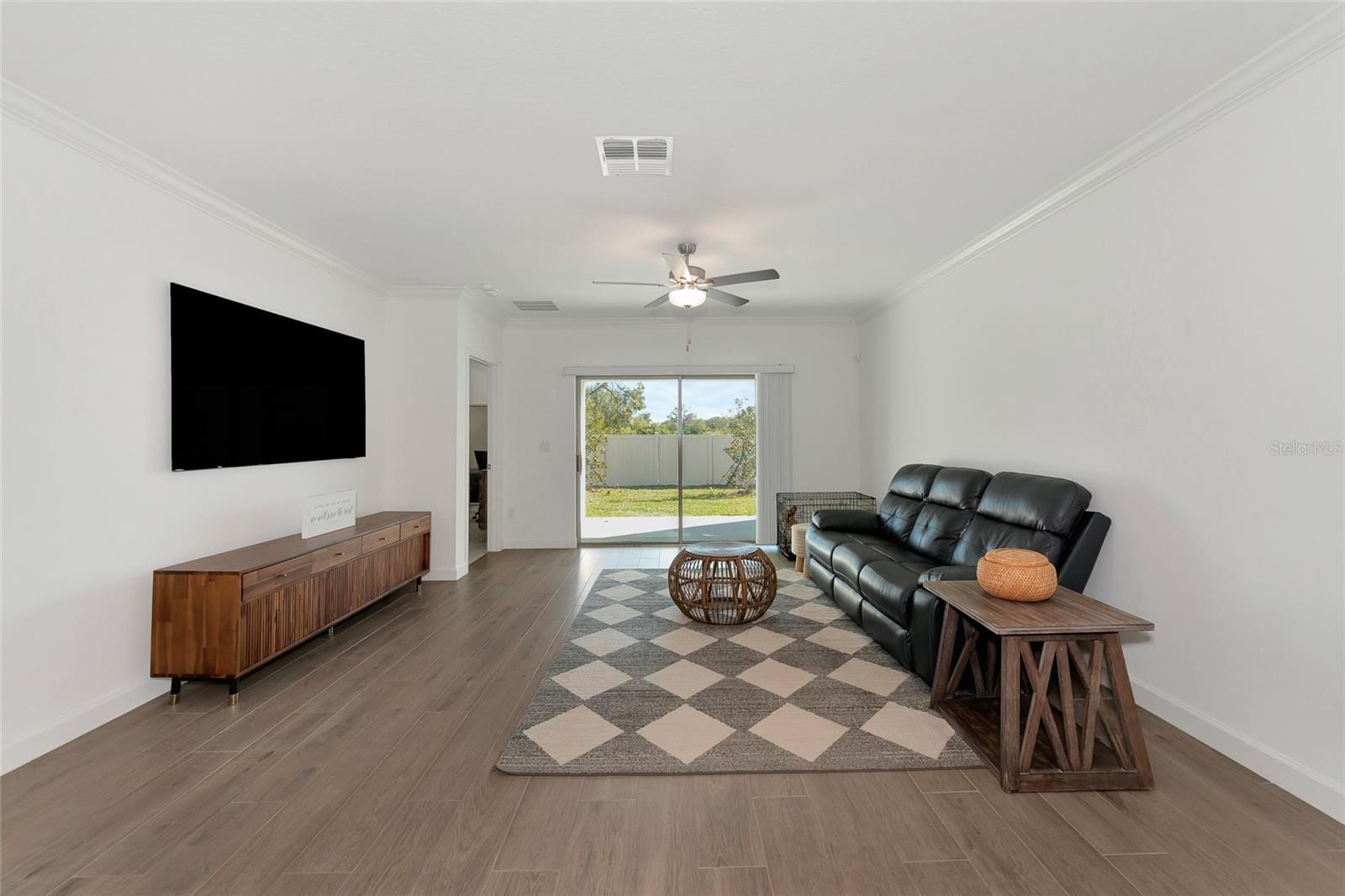 17322 Holly Well Ave photo 3
