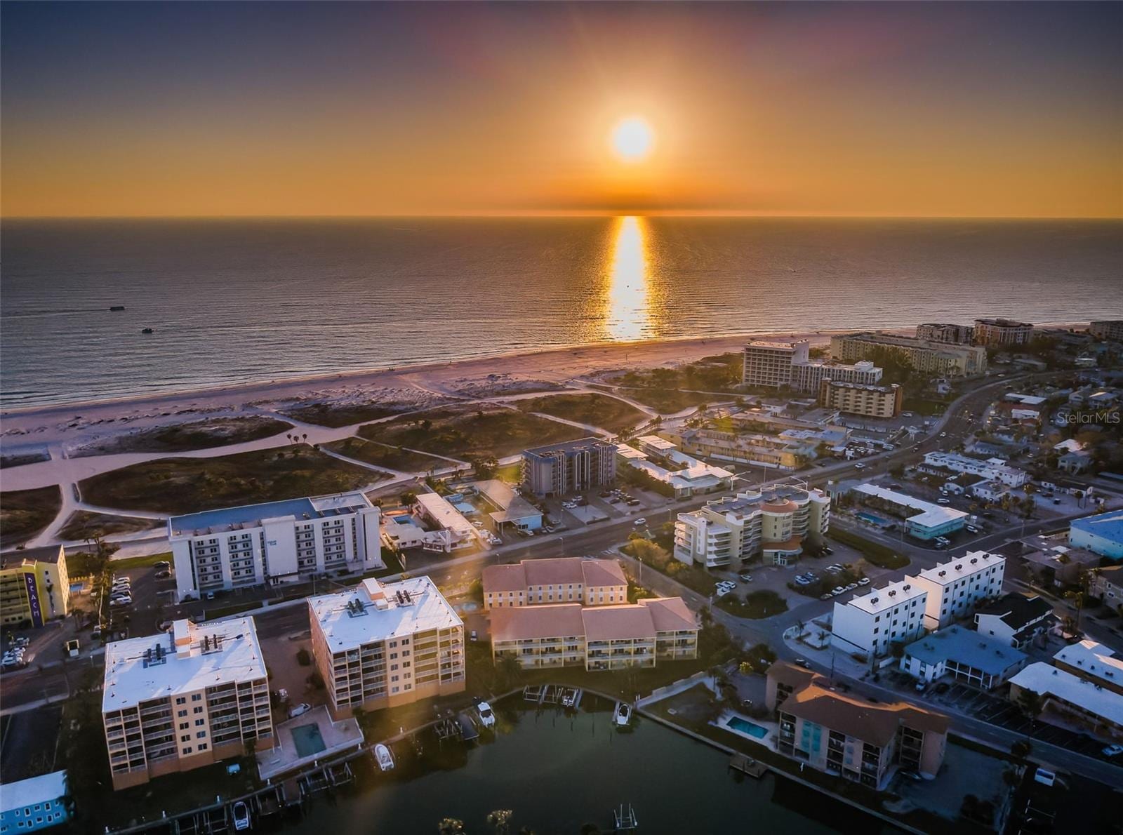 11595 Gulf Blvd #6 photo 4