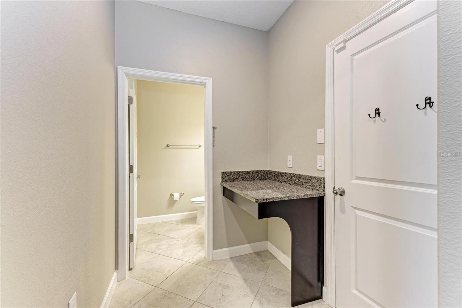 9917 Ivory Dr photo 5
