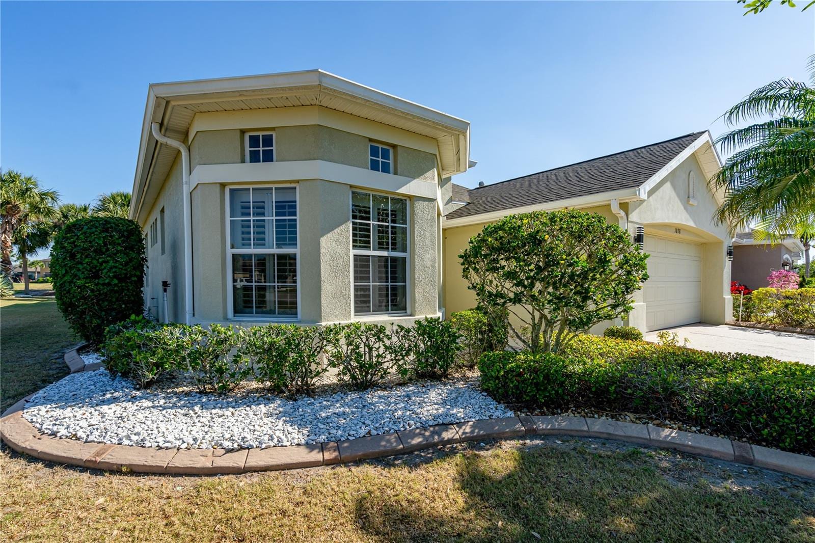 1038 Emerald Dunes Dr photo 3
