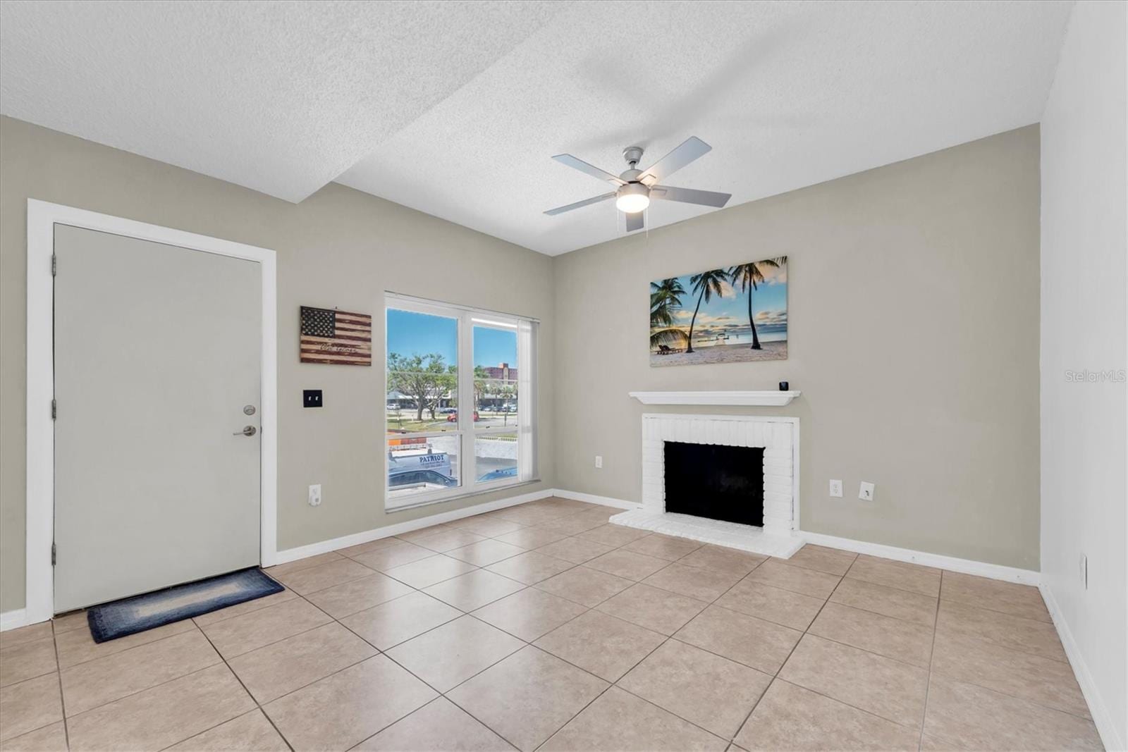 171 Medallion Blvd #F photo 4