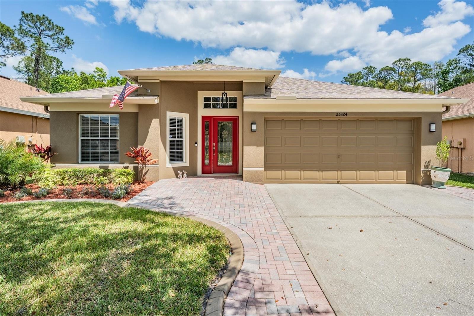 25324 Lexington Oaks Blvd photo 2