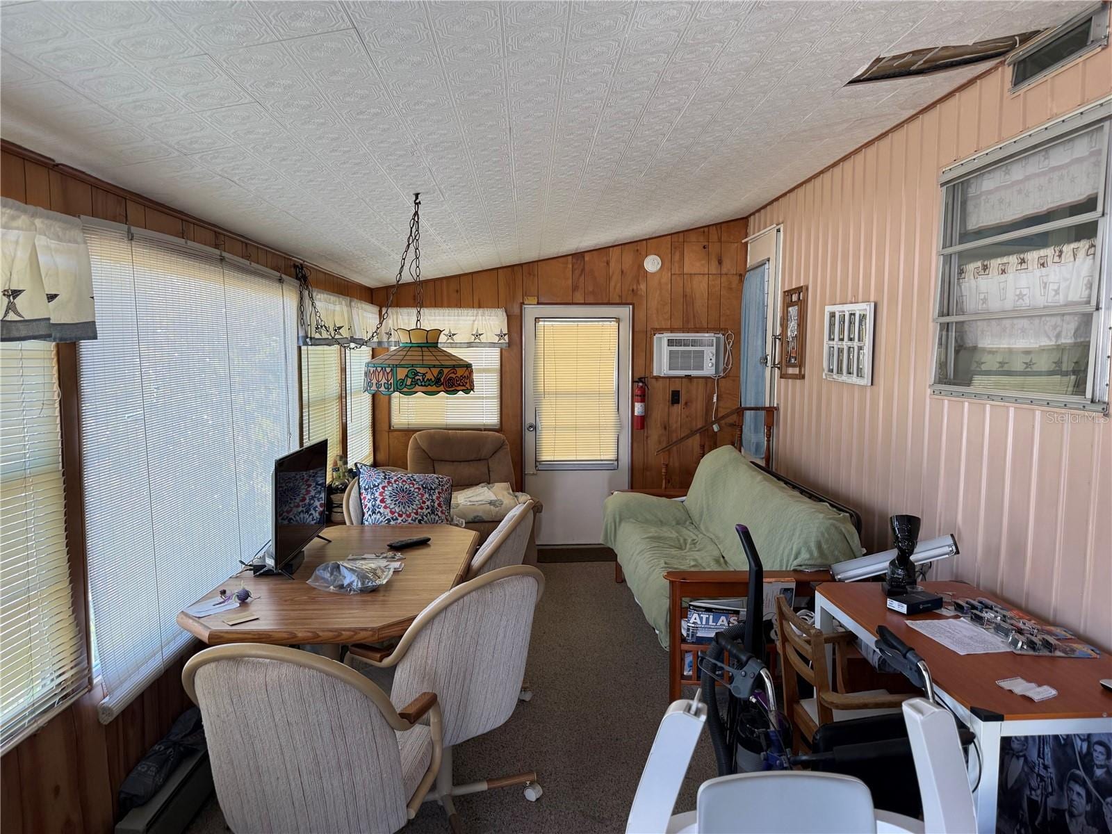 37402 Hammond Dr photo 5
