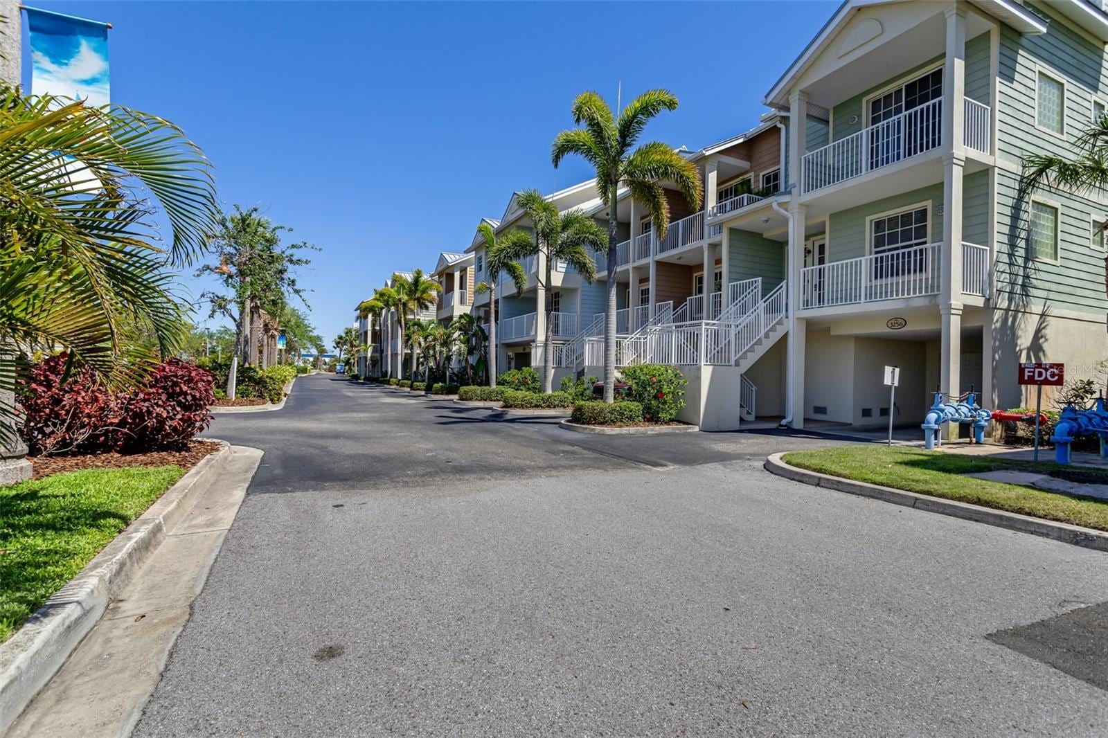 3248 Mangrove Point Dr photo 4