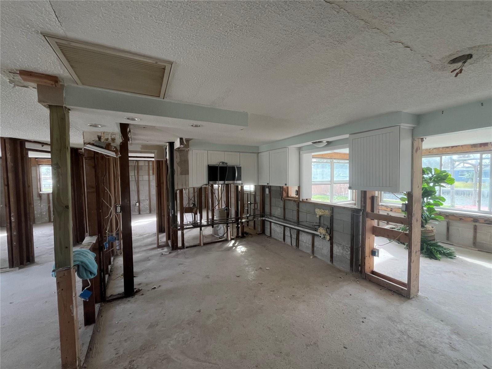 13639 Frances Ave photo 5