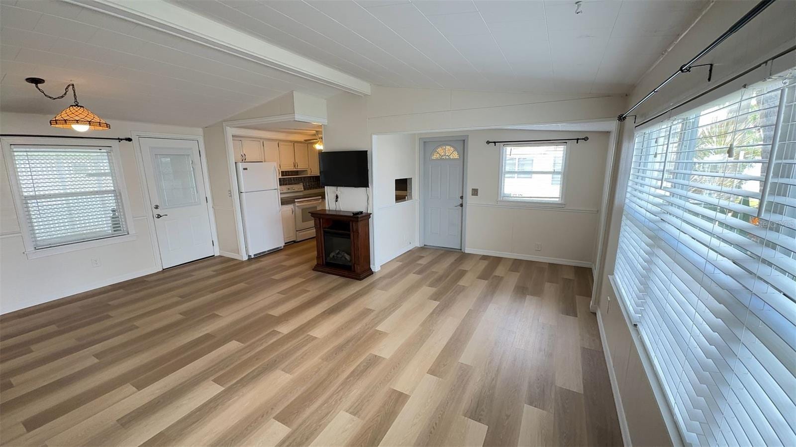 4851 W Gandy Blvd #B11L35 photo 5