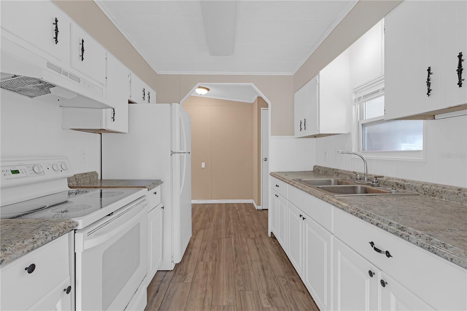 11309 Leisure Ln photo 4