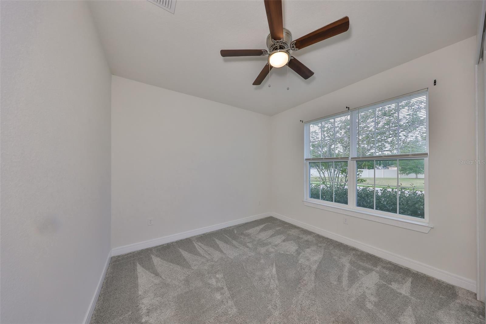 36959 Highland Meadows CT photo 4