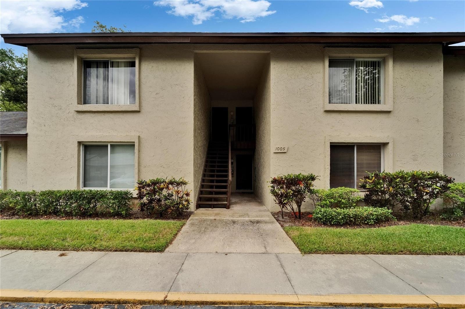 4215 E Bay Dr #1005D photo 2