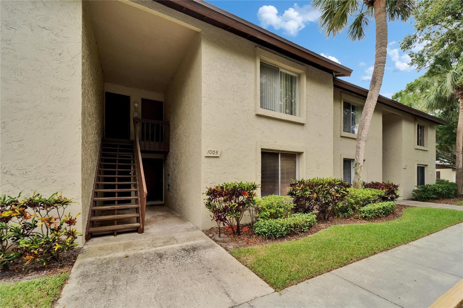 4215 E Bay Dr #1005D photo 3