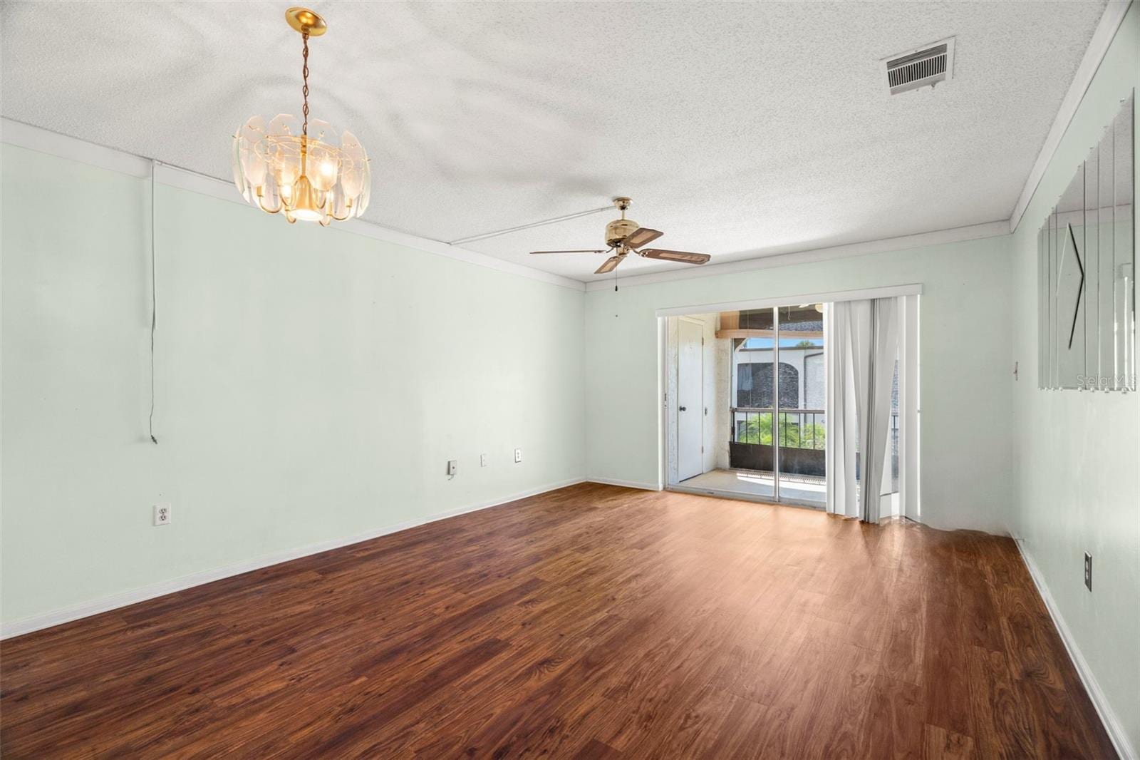 7701 Starkey Rd #504 photo 5