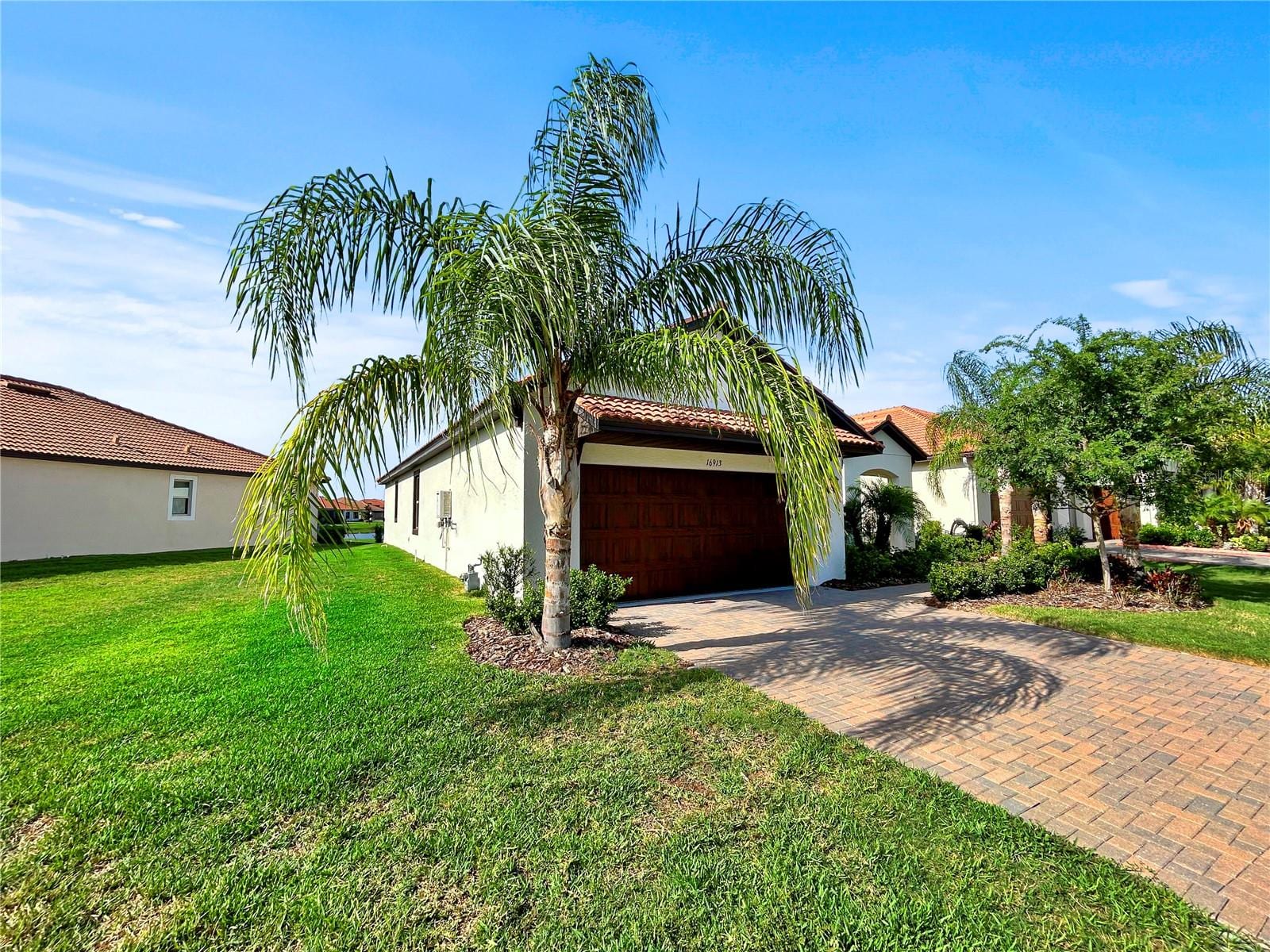 16913 Anchor Root St photo 2