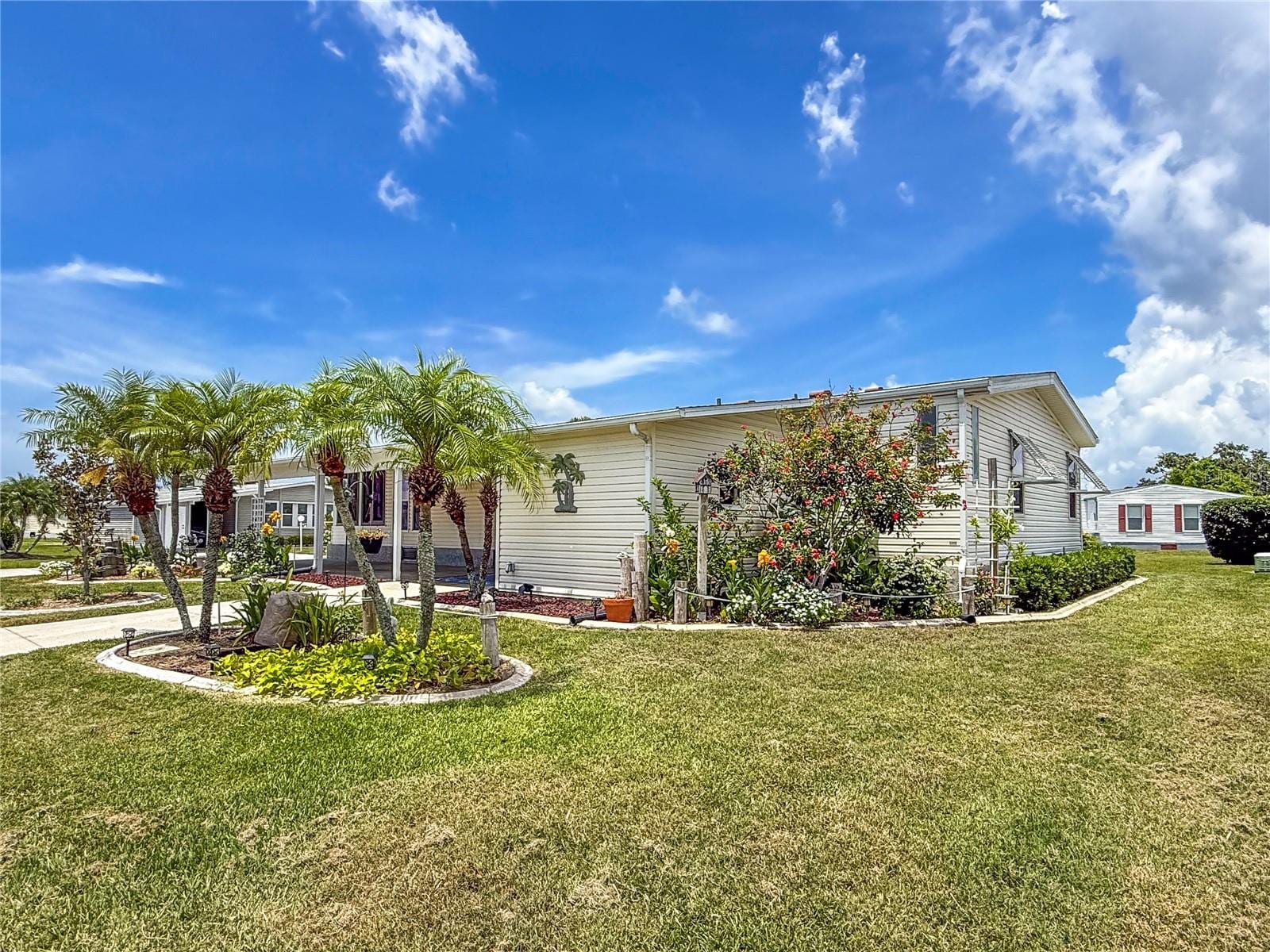 73 Whipporwill CT photo 3