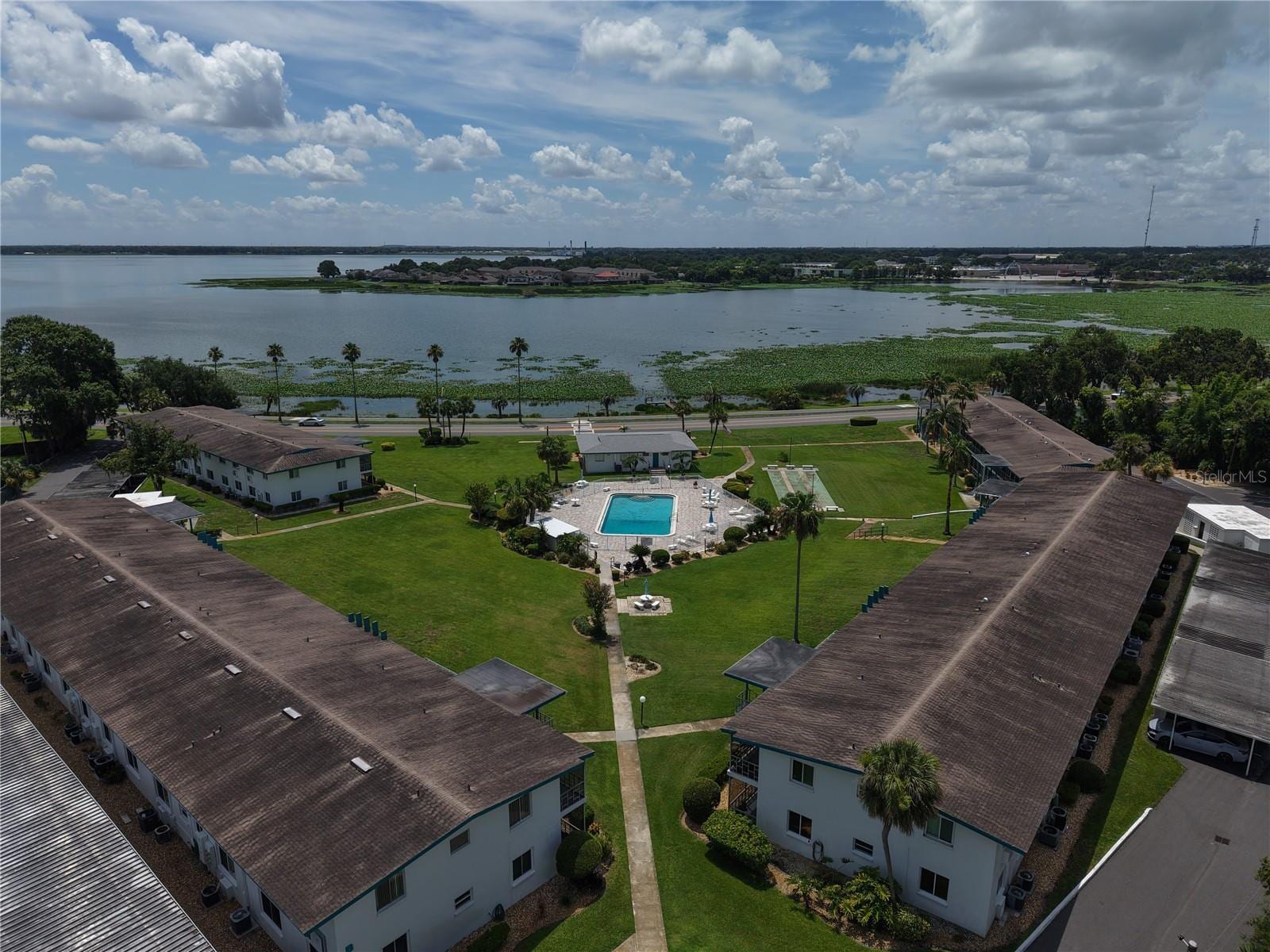 1600 W Lake Parker Dr #B23 photo 3