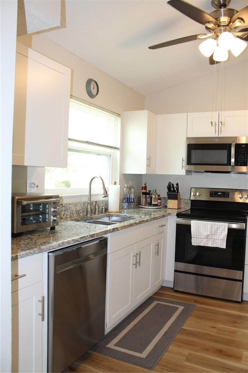 4206 Revere Cir photo 2
