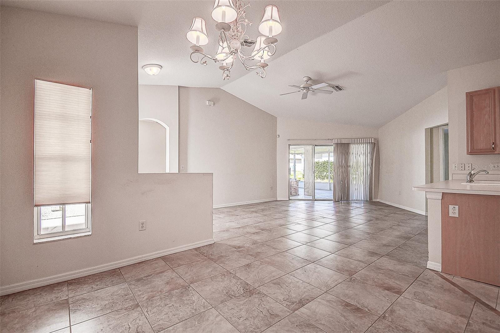 29417 Caddyshack Ln photo 3