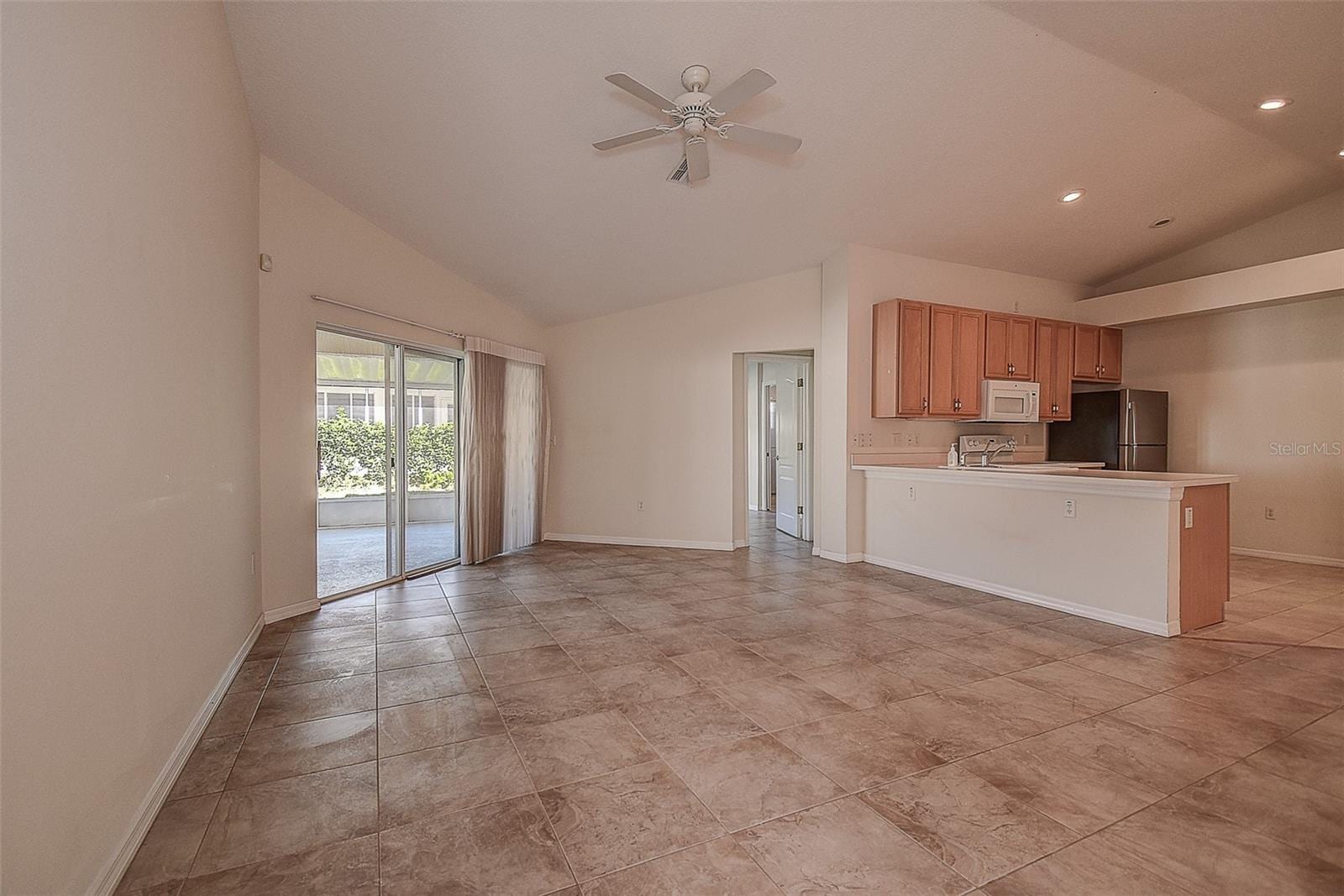 29417 Caddyshack Ln photo 4