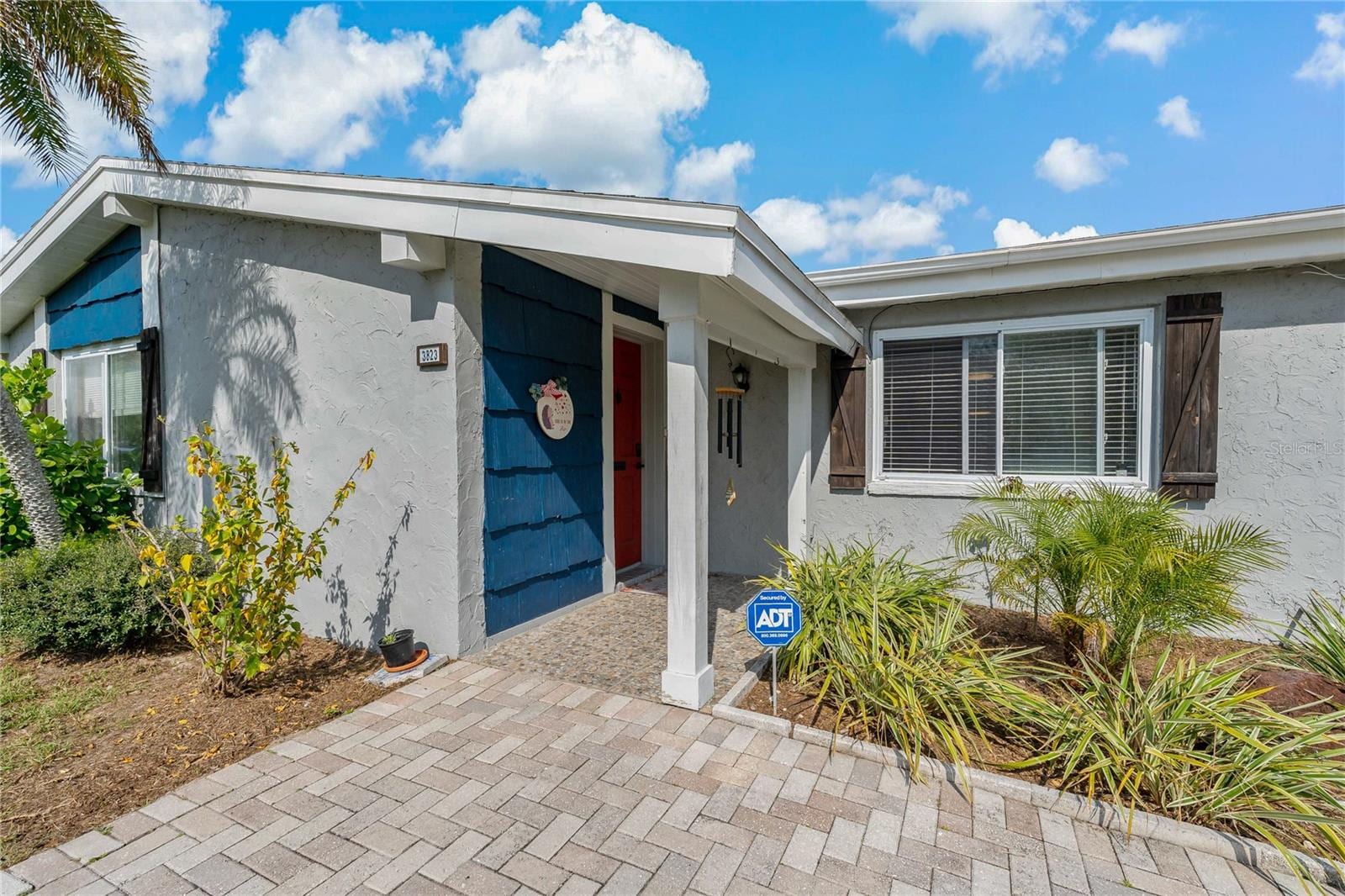 3823 Sail Dr photo 2