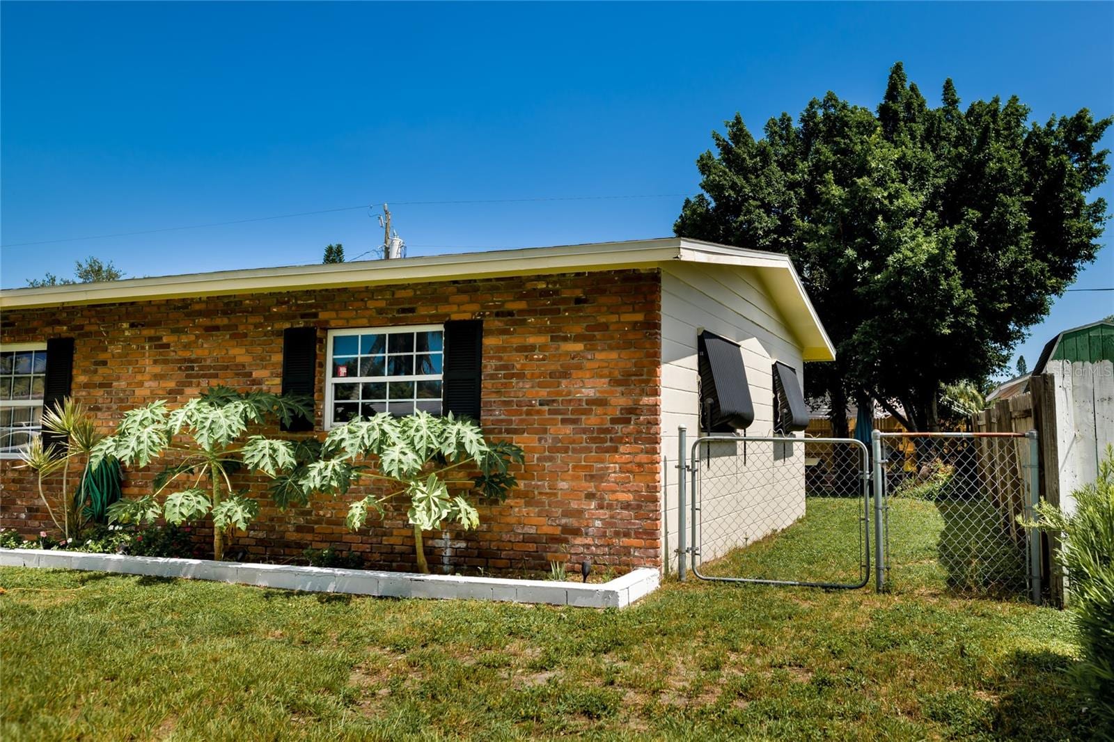 2106 25th Ave W photo 4
